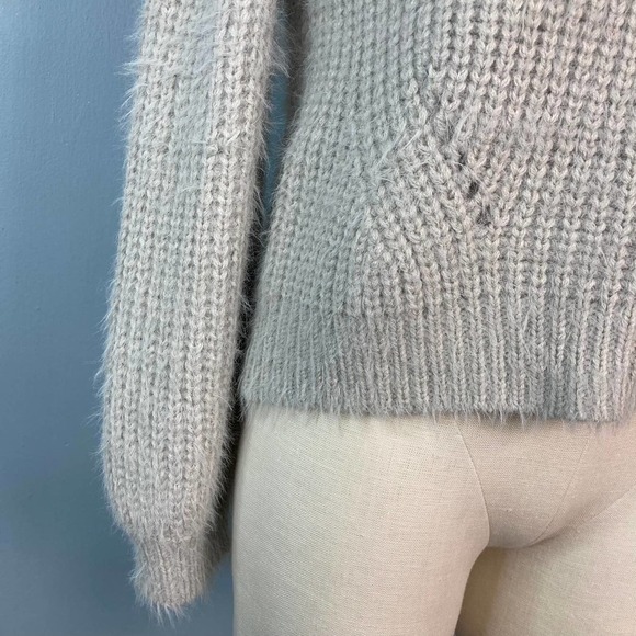 FASHION on Earth Off-the-Shoulder Comfy Pullover Oatmeal Sweater Size S Eyelash - Picture 5 of 12